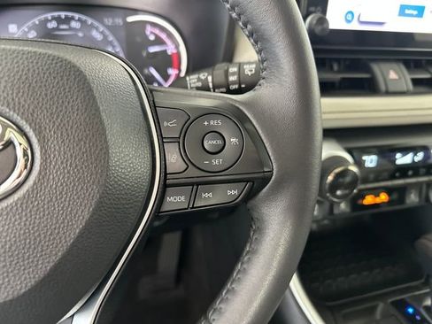 Used 2023 Toyota RAV4 XLE w/ Convenience Package image 16
