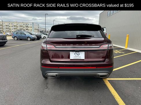 Used 2023 Lincoln Nautilus Reserve w/ Equipment Group 201A image 7