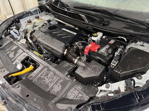 Used 2023 Nissan Rogue SV FWD image 10