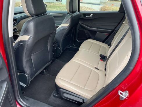 Used 2021 Ford Escape Titanium w/ Class II Trailer Tow Package image 15