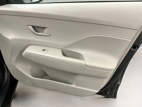 Used 2025 Hyundai Kona SEL AWD/4WD image 33