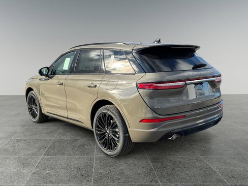 New 2026 Lincoln Corsair Reserve image 3