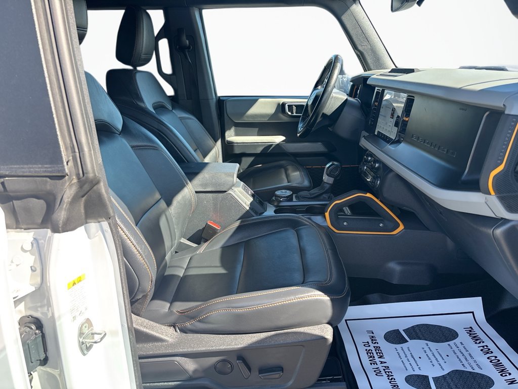 Used 2023 Ford Bronco Badlands w/ Sasquatch Package AWD/4WD image 14