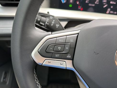 New 2026 Volkswagen Tiguan SE AWD/4WD image 24