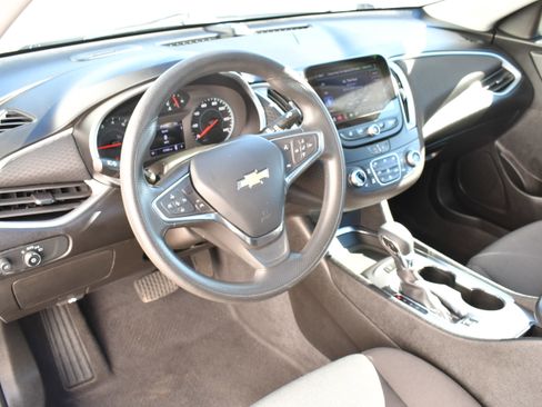 Used 2024 Chevrolet Malibu LT image 12
