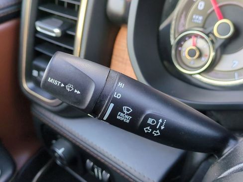 Used 2022 RAM 1500 Limited w/ Body-Colour Bumper Group image 47