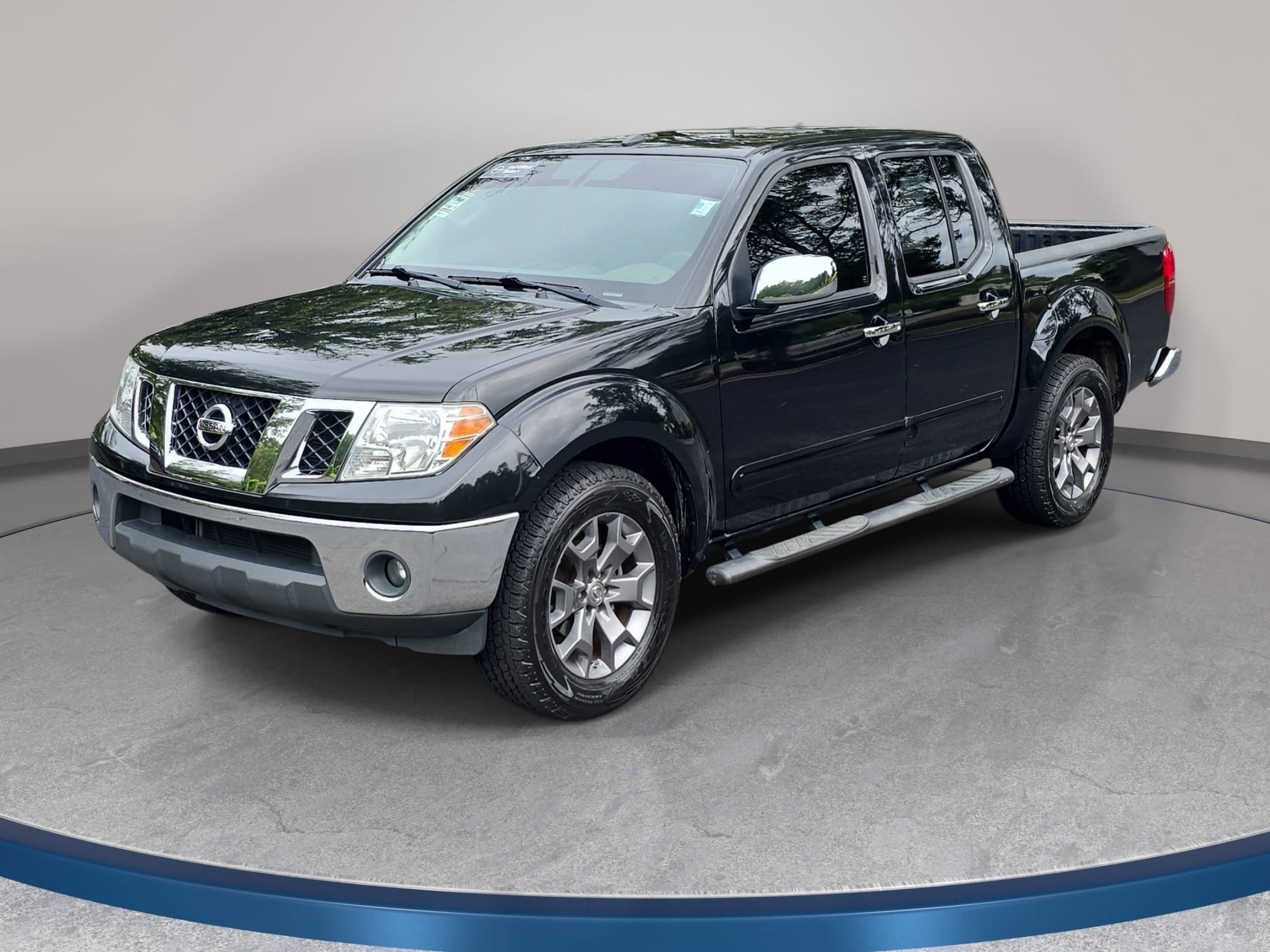 Used 2019 Nissan Frontier SL RWD image 1