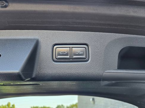 Used 2025 Kia Telluride S FWD image 42