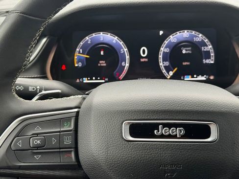 Certified 2024 Jeep Grand Cherokee Laredo X w/ Luxury Tech Group I AWD/4WD image 25