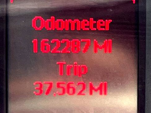 Used 2009 Pontiac G8 Base image 20