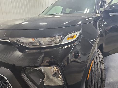 Used 2022 Kia Soul LX w/ Technology Package FWD image 30