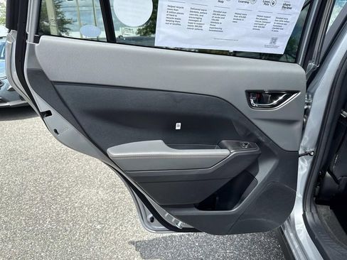 New 2025 Subaru Crosstrek 2.5i Limited w/ Popular Package #3A image 11