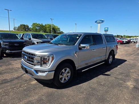 Used 2022 Ford F150 Lariat w/ Equipment Group 502A High AWD/4WD image 4