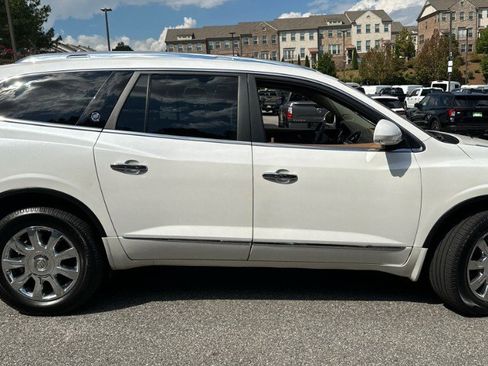 Used 2017 Buick Enclave Leather image 6