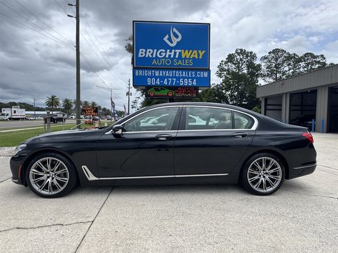 Used 2019 BMW 750i RWD image 2
