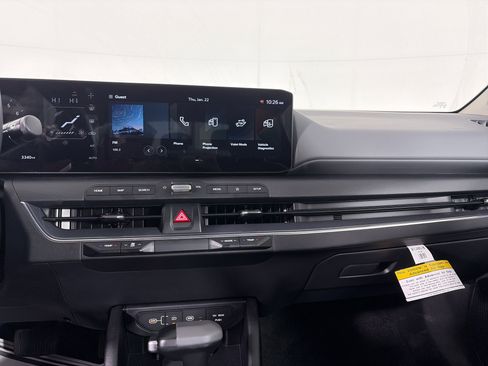 Used 2025 Kia K4 EX image 19