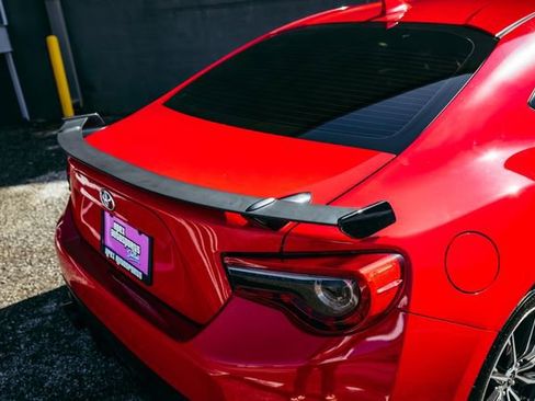 Used 2018 Toyota 86 GT image 28