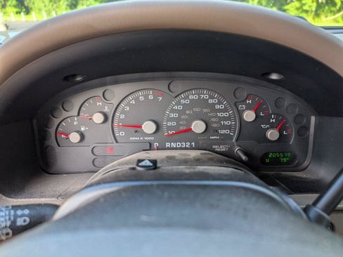 Used 2003 Ford Explorer XLT RWD image 21