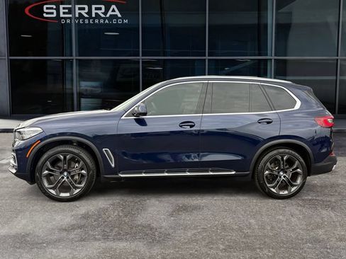 Used 2022 BMW X5 xDrive40i AWD/4WD image 2