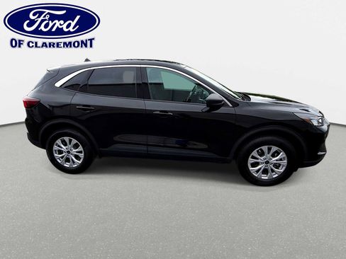Used 2024 Ford Escape Active w/ Tech Pack #1 AWD/4WD image 9