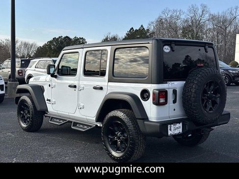 Used 2022 Jeep Wrangler Unlimited Sport image 5