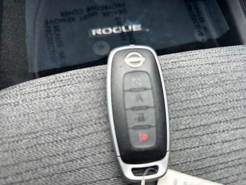 Used 2020 Nissan Rogue Sport S AWD/4WD image 32