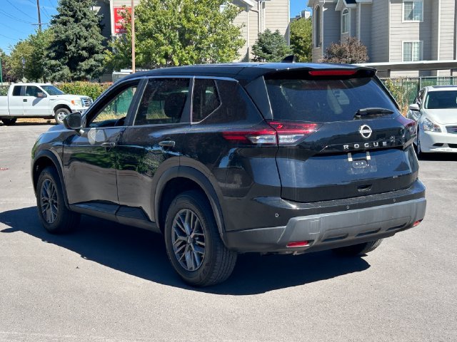 Used 2024 Nissan Rogue S FWD image 5