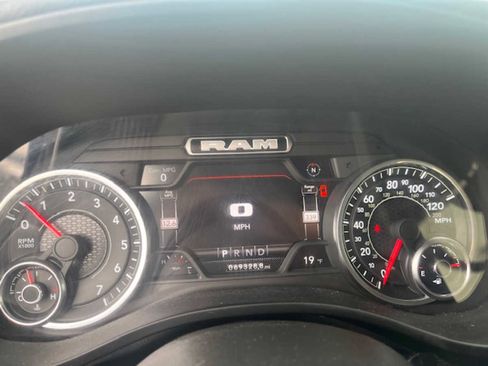 Used 2022 RAM 1500 Big Horn image 12