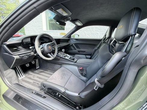 Used 2024 Porsche 911 Carrera GTS RWD image 13