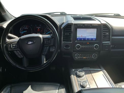 Used 2020 Ford Expedition Limited image 10