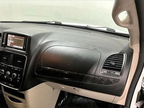 Used 2017 Dodge Grand Caravan SE w/ Power Window Group image 28