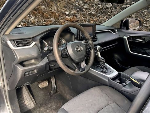 Used 2020 Toyota RAV4 XLE w/ All Weather Liner Package image 10