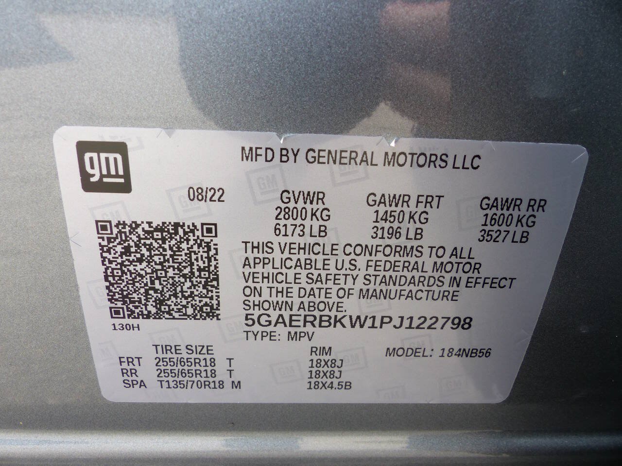 Used 2023 Buick Enclave Essence w/ LPO, Floor Liner Package FWD image 17