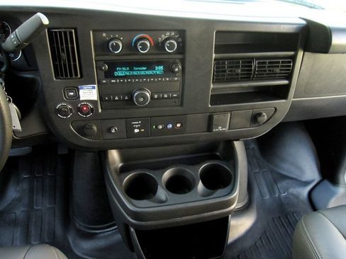 Used 2025 Chevrolet Express 3500 w/ Power Convenience Package RWD image 22