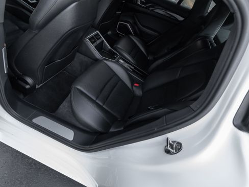 Used 2017 Porsche Panamera image 15