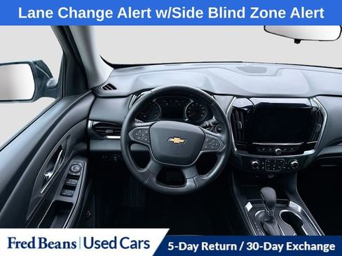 Used 2021 Chevrolet Traverse LT image 23