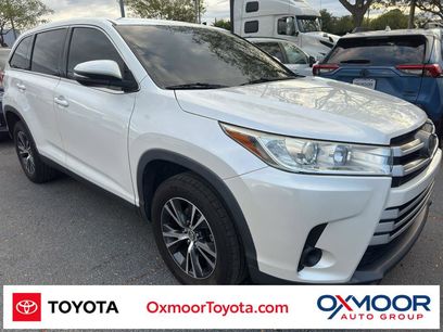Used 2019 Toyota Highlander LE