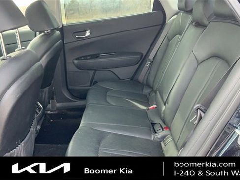 Used 2017 Kia Optima EX w/ Technology Package image 13