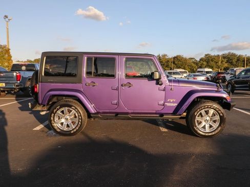 Used 2017 Jeep Wrangler Unlimited Sahara w/ Dual Top Group image 11