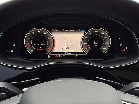 Used 2019 Audi Q8 Prestige image 16