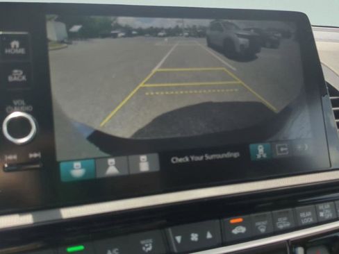 New 2026 Honda Odyssey Touring image 21