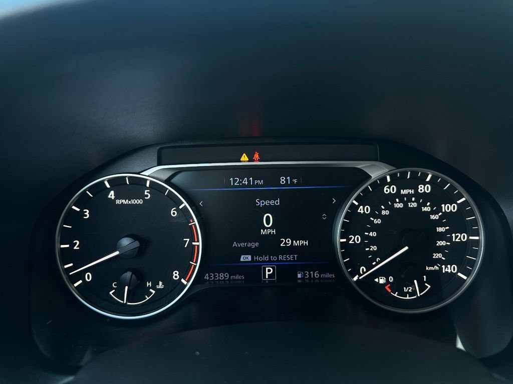 Used 2025 Nissan Altima 2.5 SV FWD image 17