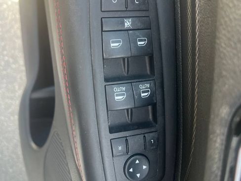 Used 2023 Dodge Durango R/T RWD image 8
