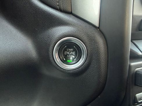 Used 2021 Chevrolet Silverado 2500 LT w/ Convenience Package image 31