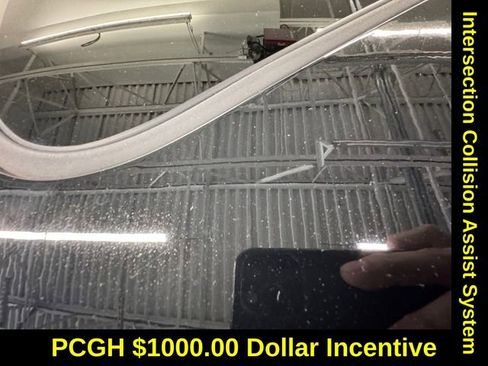 Used 2024 Jeep Grand Cherokee Limited w/ Luxury Tech Group II image 22