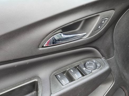 Used 2024 Chevrolet Equinox RS w/ RS Leather Package FWD image 14