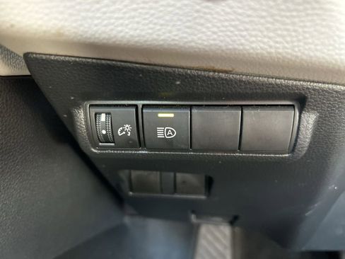 Used 2023 Toyota Corolla Cross LE image 23