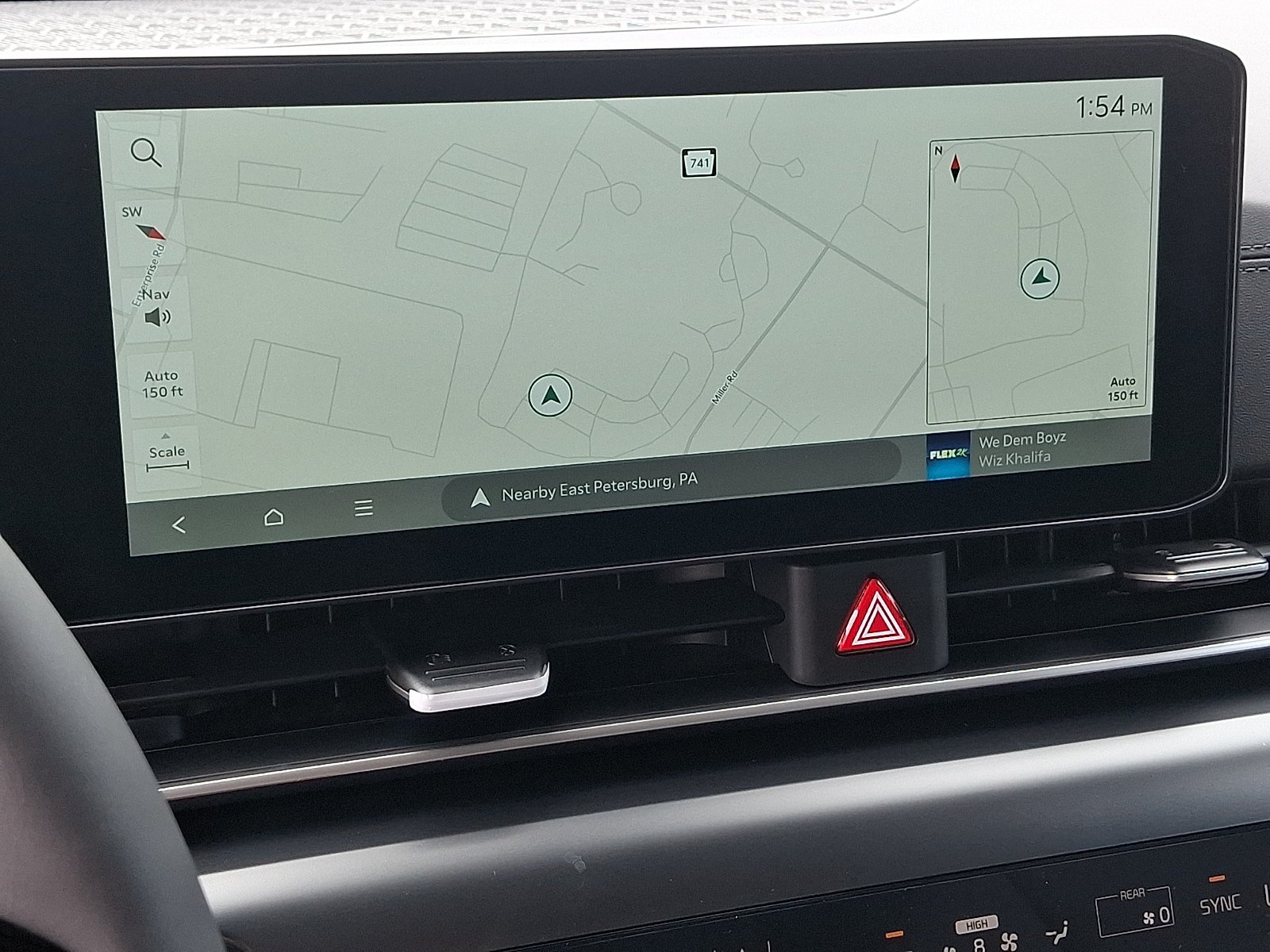 New 2027 Kia Carnival FWD image 12