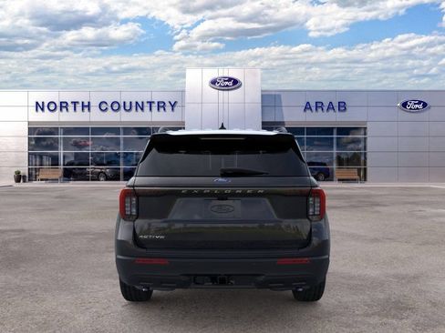 New 2026 Ford Explorer Active RWD image 5