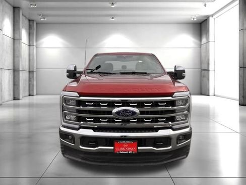 Used 2025 Ford F350 Lariat image 2
